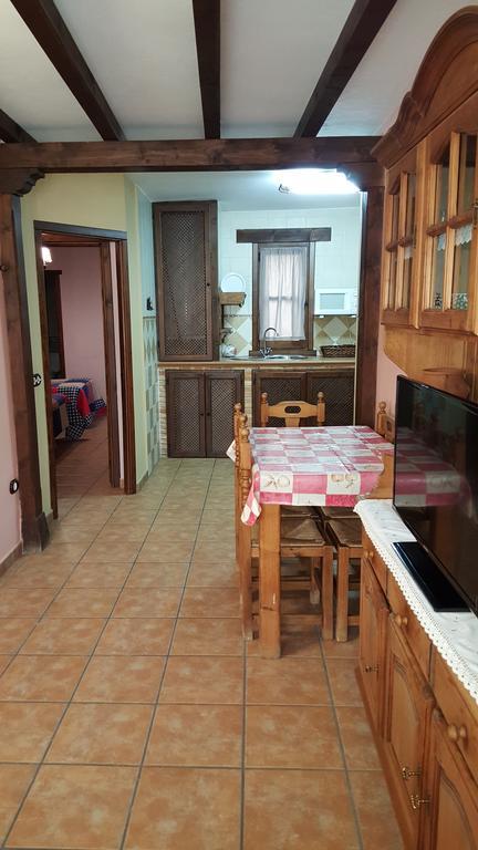 Apartamentos Rurales Tauro 카베주엘라델발 외부 사진