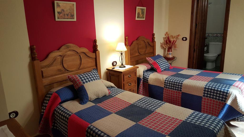 Apartamentos Rurales Tauro 카베주엘라델발 외부 사진